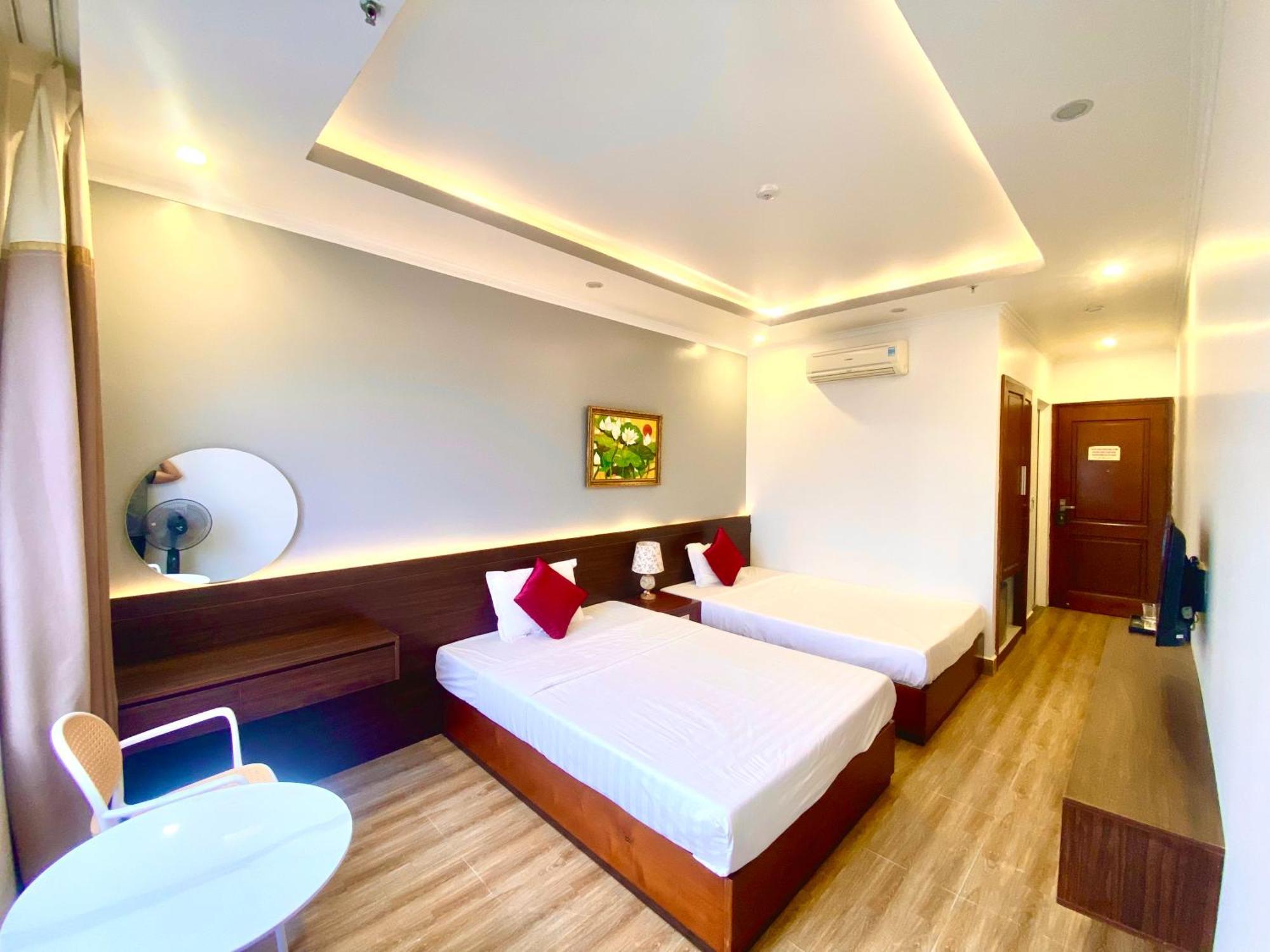 Dolphin Hotel Chan Chau Экстерьер фото