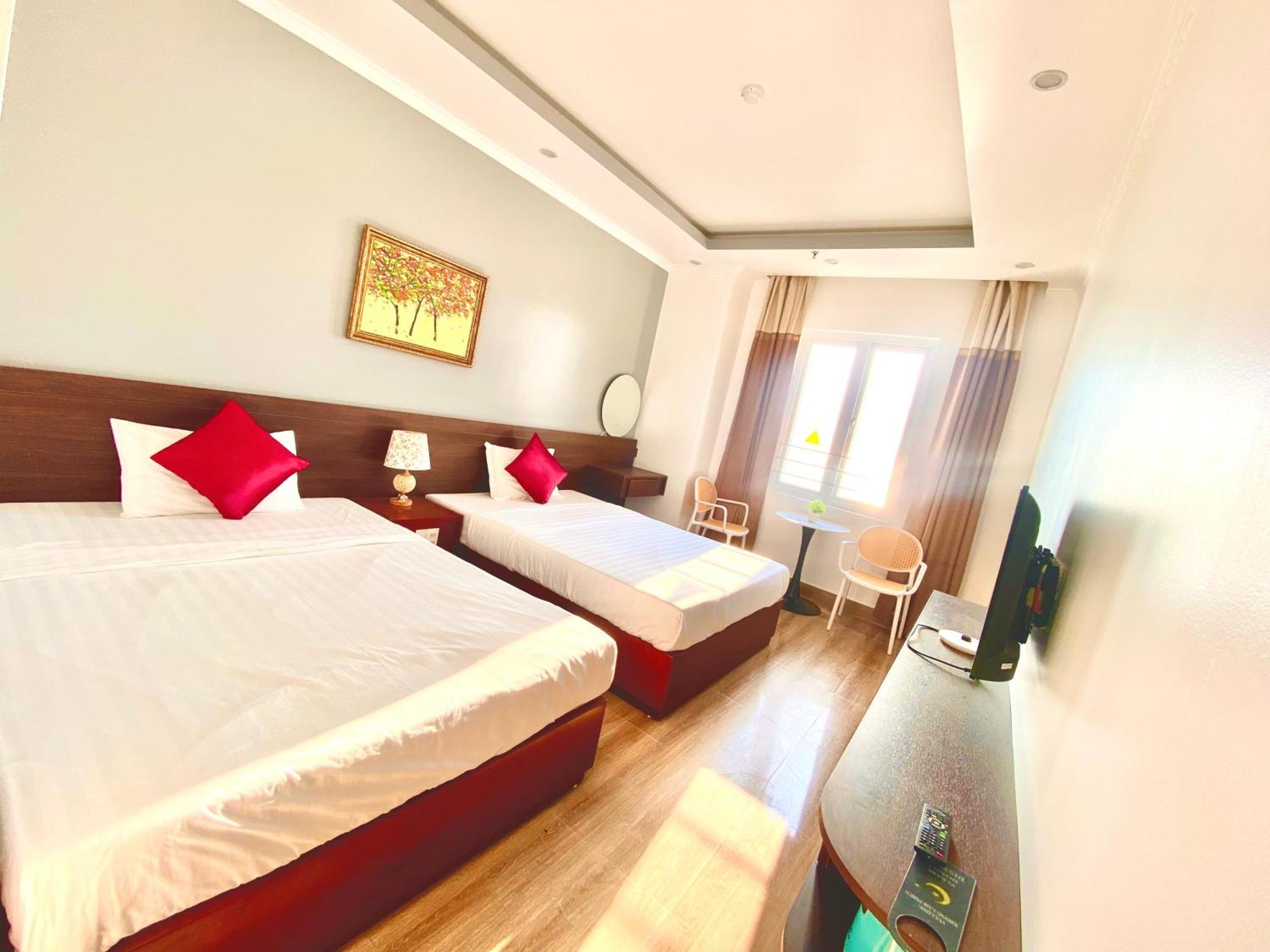 Dolphin Hotel Chan Chau Экстерьер фото